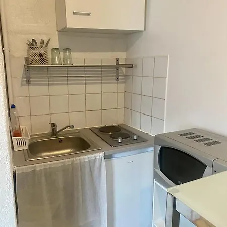 Studio Entier Bien Place 12m2 * Montpellier